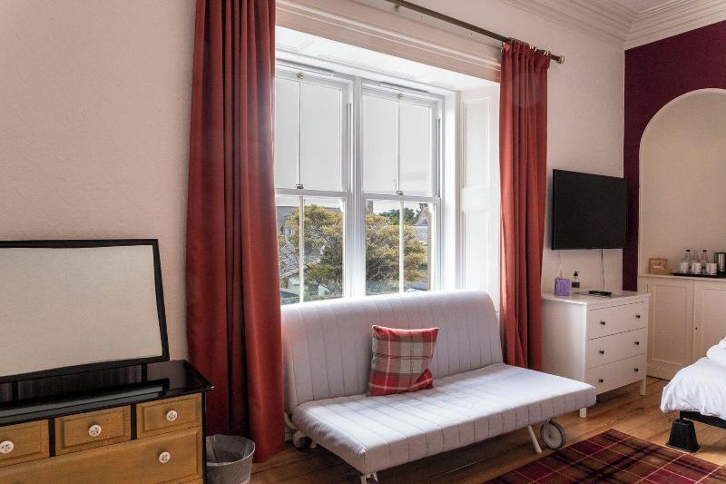 Cawdor House - Oda