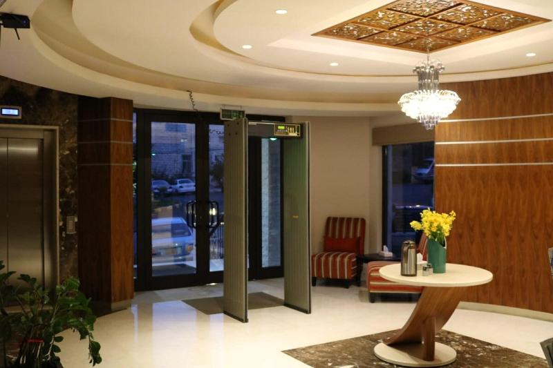 Celino Hotel - Lobi