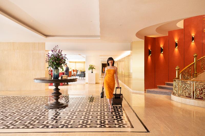 Montien Hotel Surawong Bangkok - Lobi