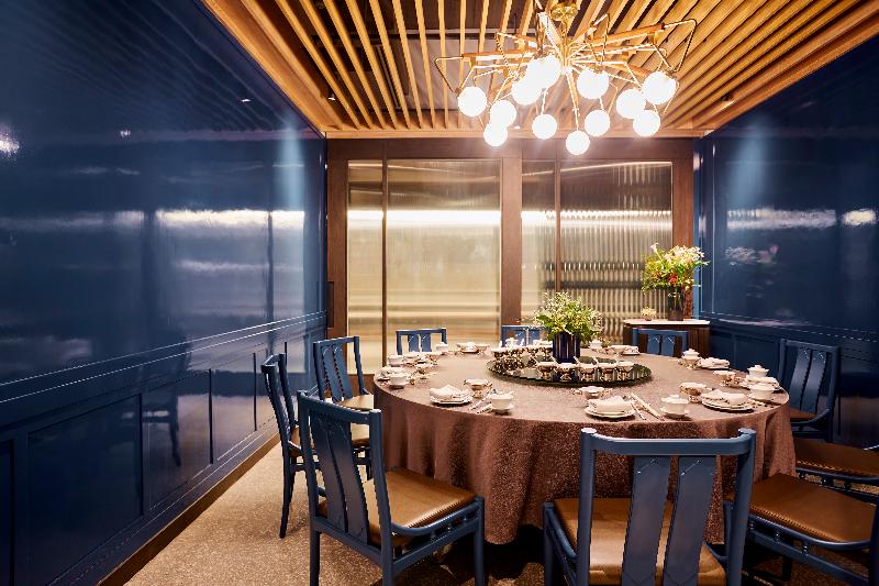 Montien Hotel Surawong Bangkok - Restoran