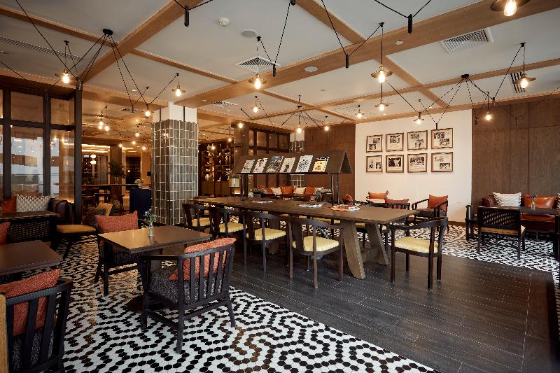 Montien Hotel Surawong Bangkok - Restoran
