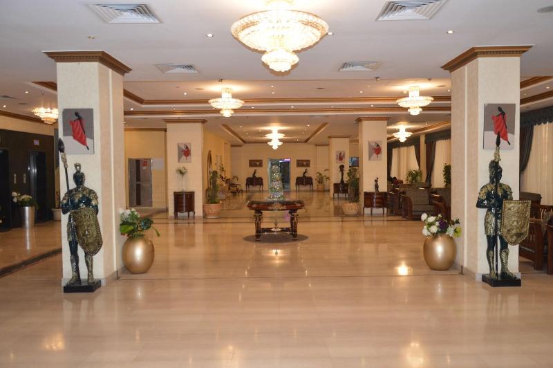 Glorious Hotel - Lobi