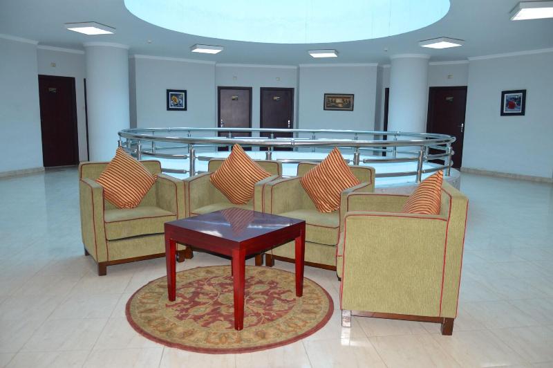 Glorious Hotel - Lobi