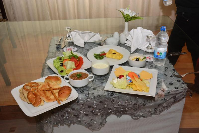 Glorious Hotel - Restoran