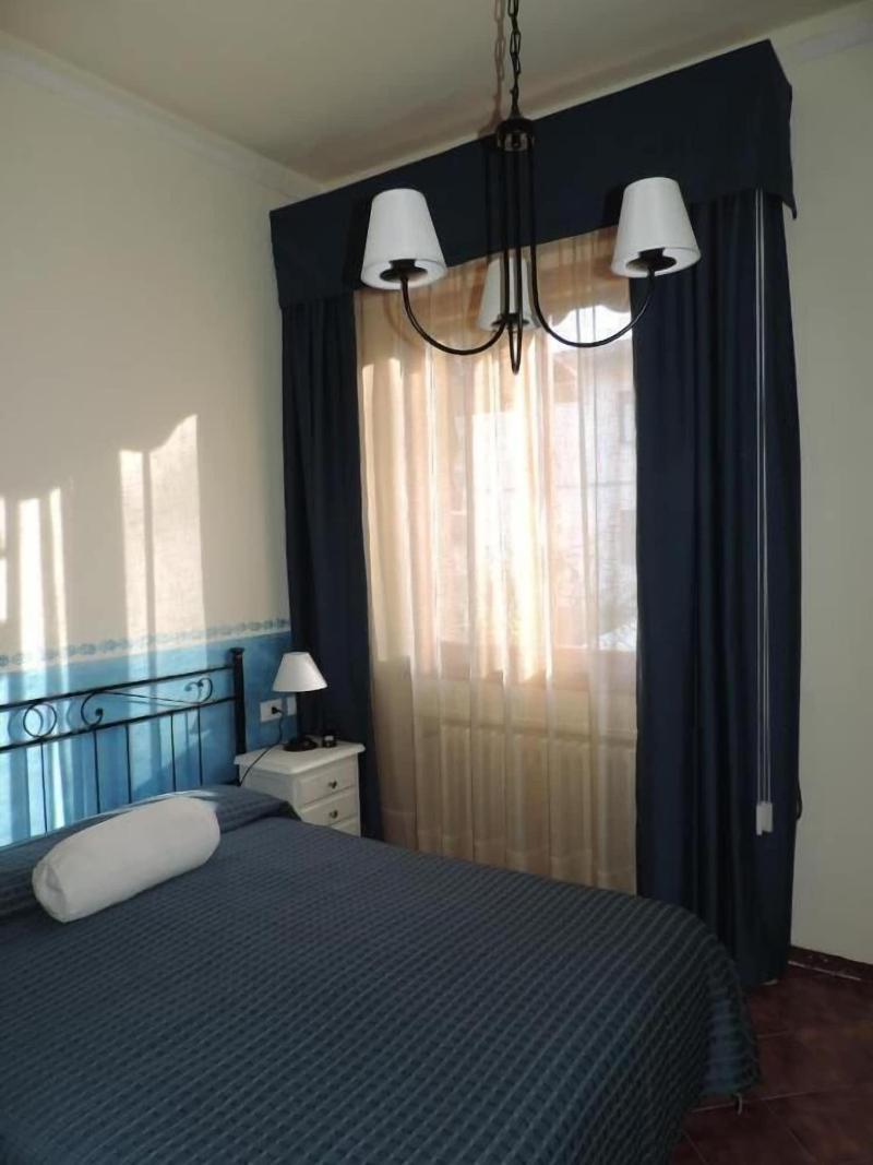 Chiantirooms Guesthouse - Oda
