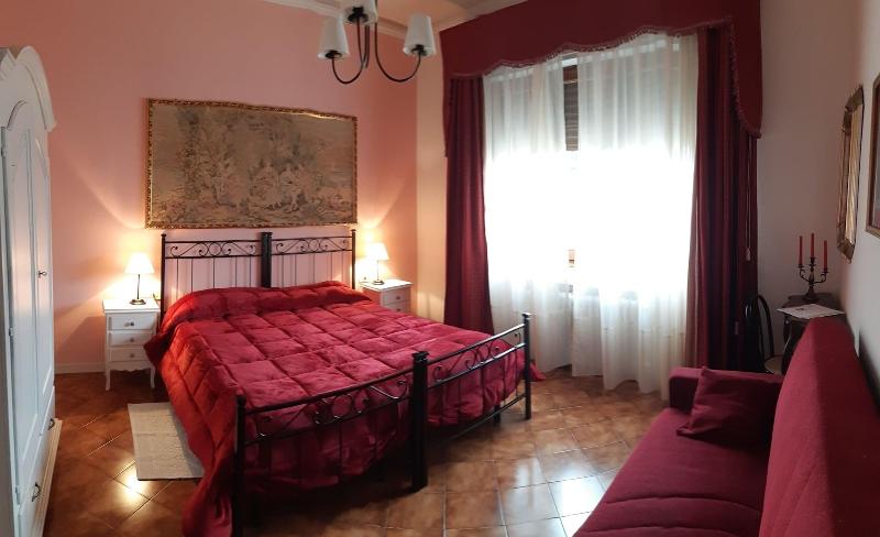 Chiantirooms Guesthouse - Oda