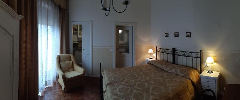 Chiantirooms Guesthouse - Oda