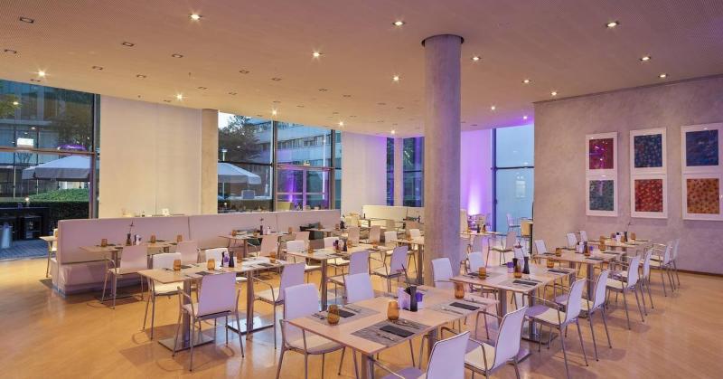 INNSIDE Munchen Parkstadt Schwabing - Restoran