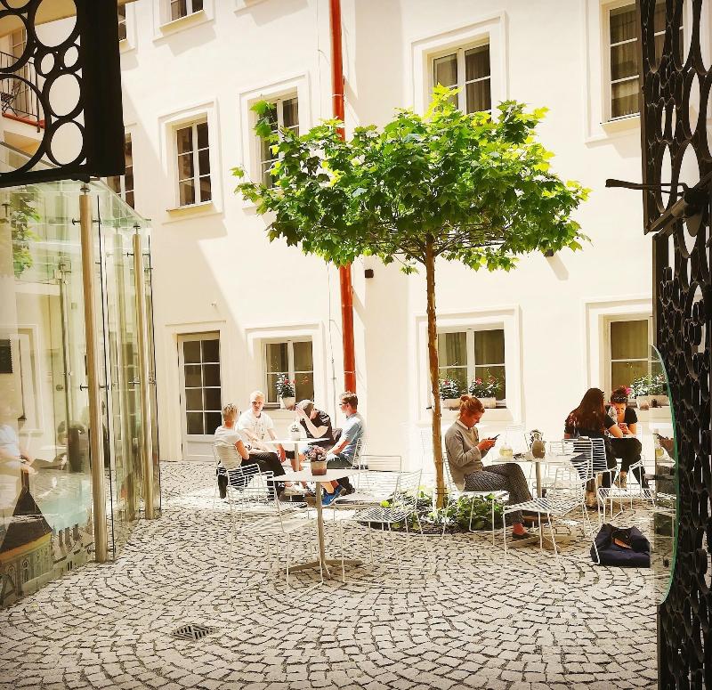 Old Royal Post Hotel - Teras