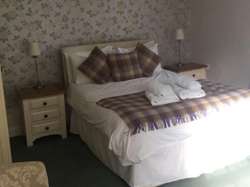The Coachman Inn - Genel