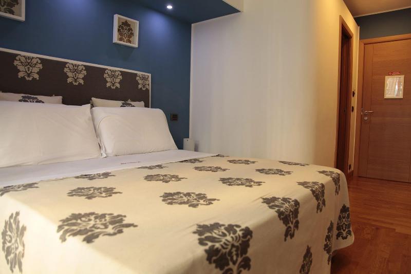 B&B Orsini46 - Oda