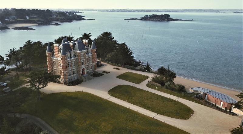 Hotel Le Nessay - Genel
