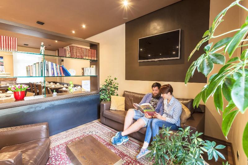 Cuneo Hotel - Lobi