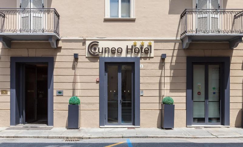 Cuneo Hotel - Genel