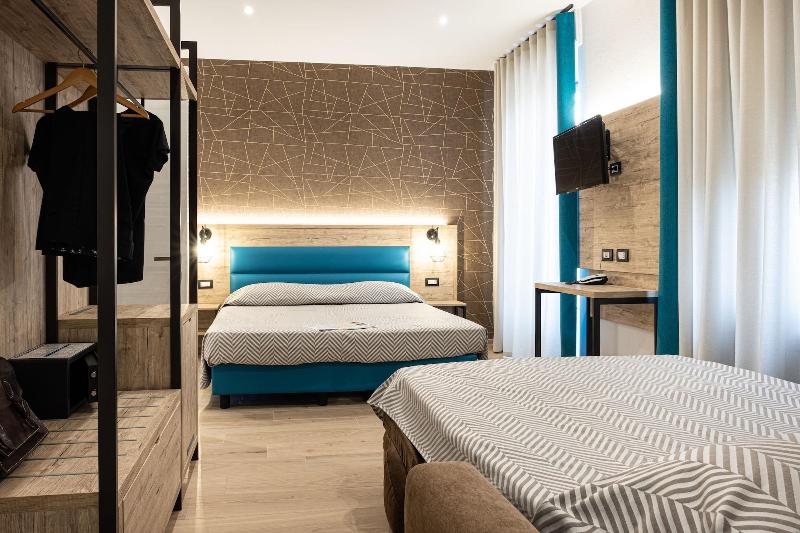 Cuneo Hotel - Oda