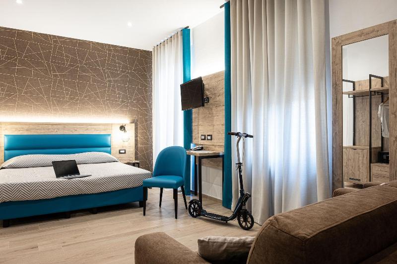 Cuneo Hotel - Oda