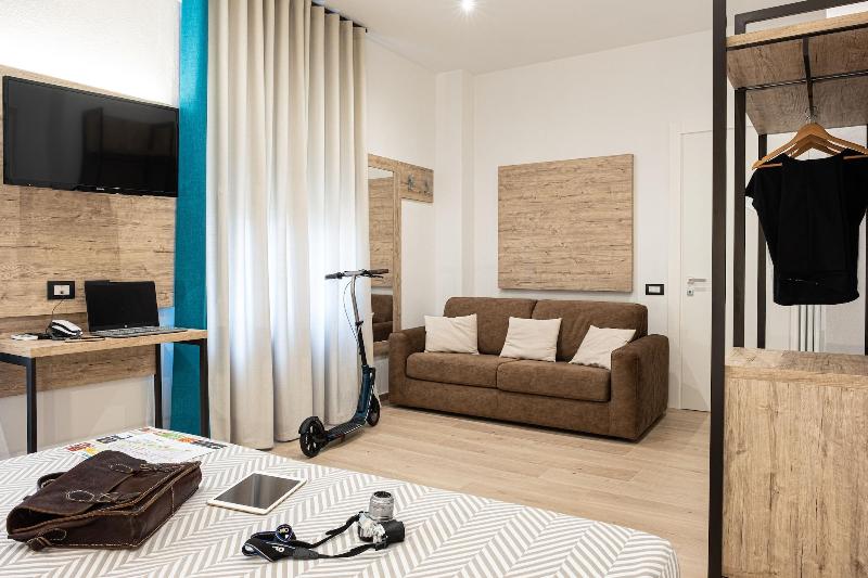 Cuneo Hotel - Oda