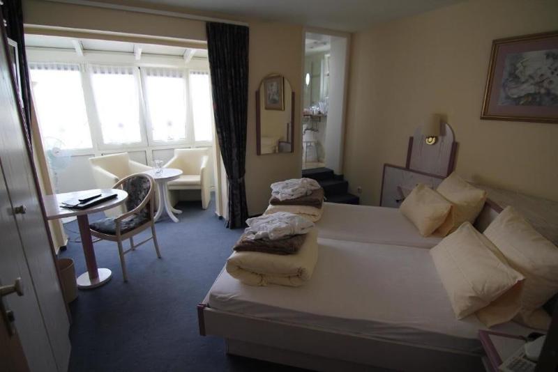 Park Hotel Sletz Giessen - Oda