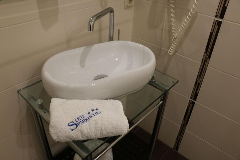 Park Hotel Sletz Giessen - Oda