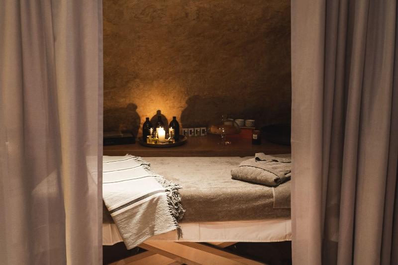Paragon 700 Boutique Hotel & SPA - Aktivite