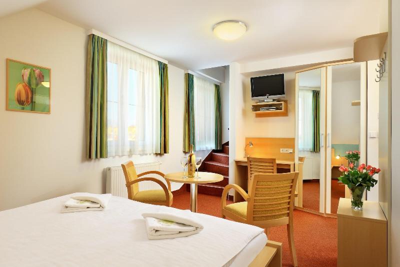 Penzion Krumlov - B&B Hotel - Oda