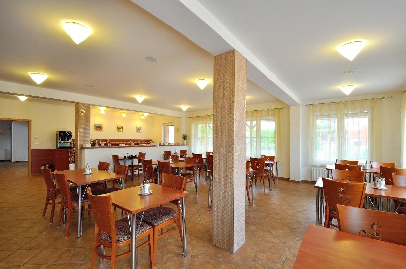 Penzion Krumlov - B&B Hotel - Restoran
