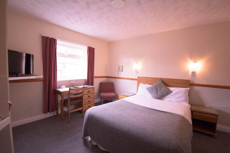 Pinegrove Hotel - Oda