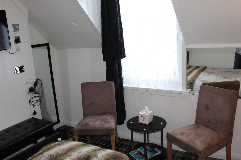 Pitfaranne Guest House - Oda