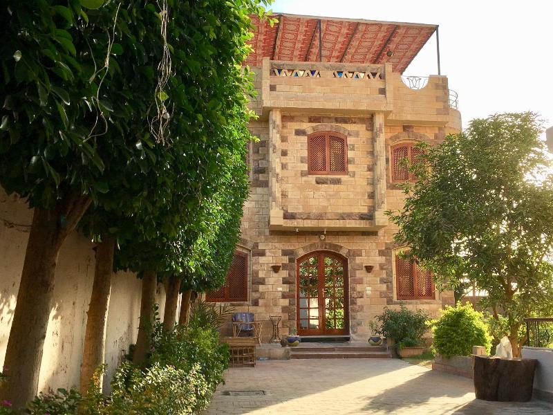 New Memnon Hotel - Genel