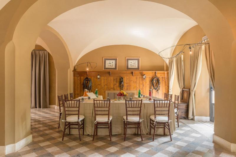 QC Termeroma Spa & Resort - Toplantı