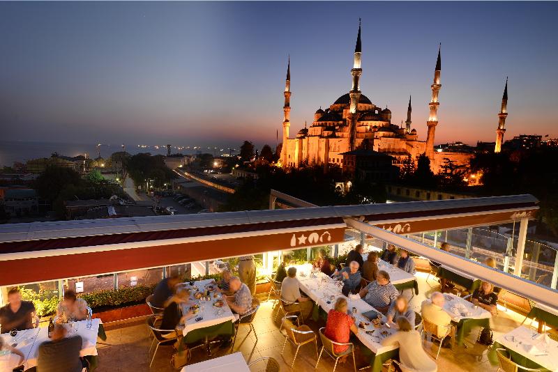 Blue House Hotel - Teras