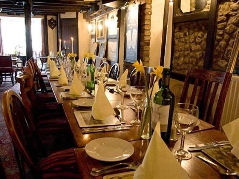 Dun Cow Inn - Restoran