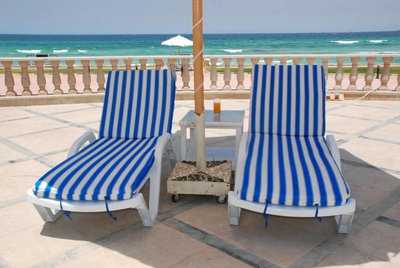 Royal Sea View - Teras