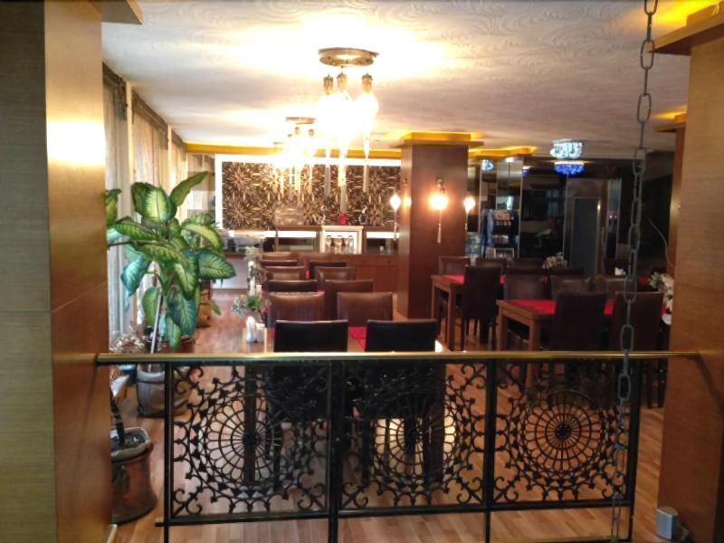 Maya - Restoran