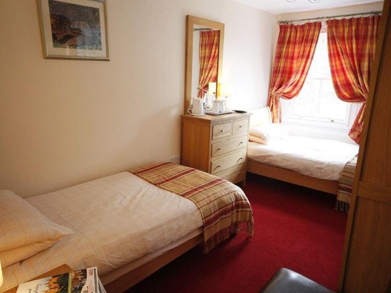 The Elphinstone Hotel - Oda
