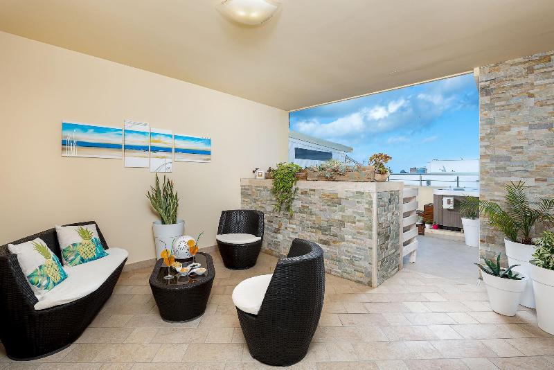 Ayres Del Mar - Oda