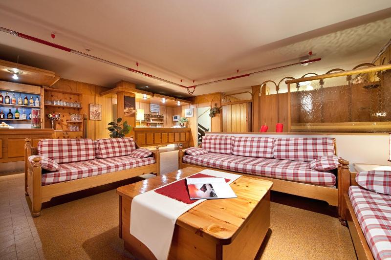 Hotel Teola - Lobi