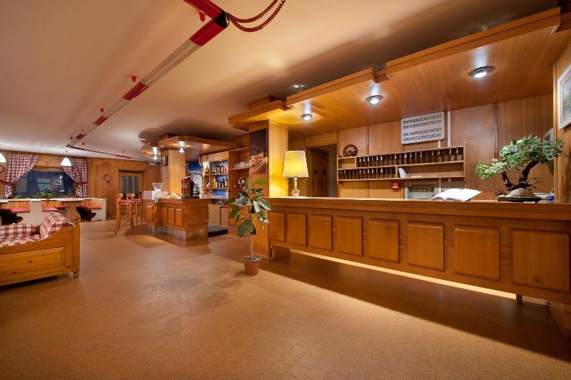 Hotel Teola - Lobi