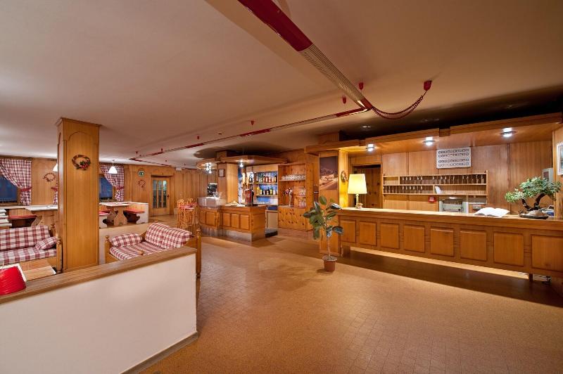 Hotel Teola - Lobi