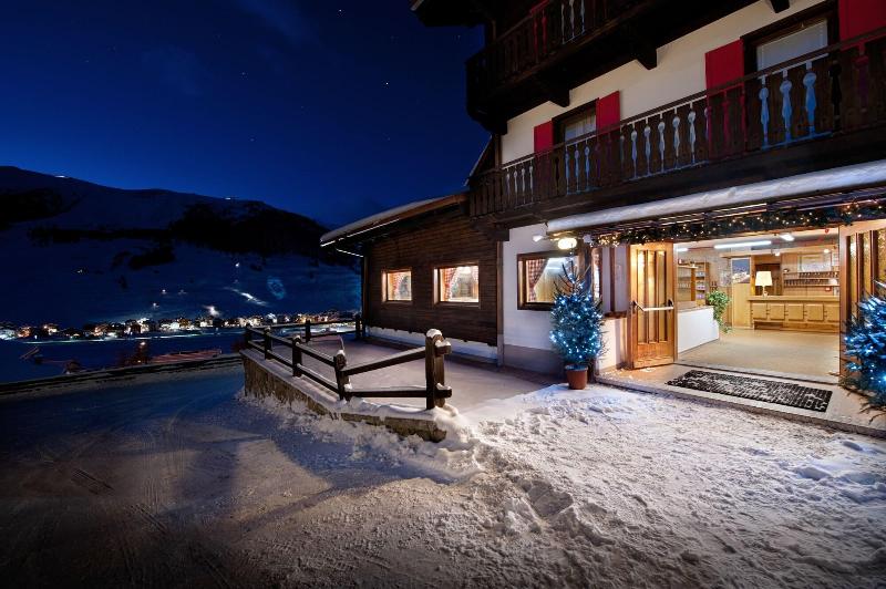 Hotel Teola - Genel