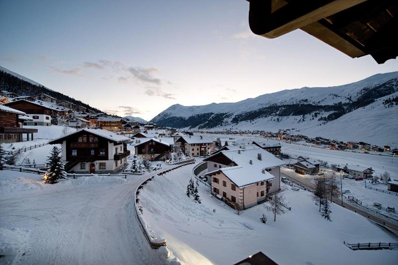 Hotel Teola - Genel