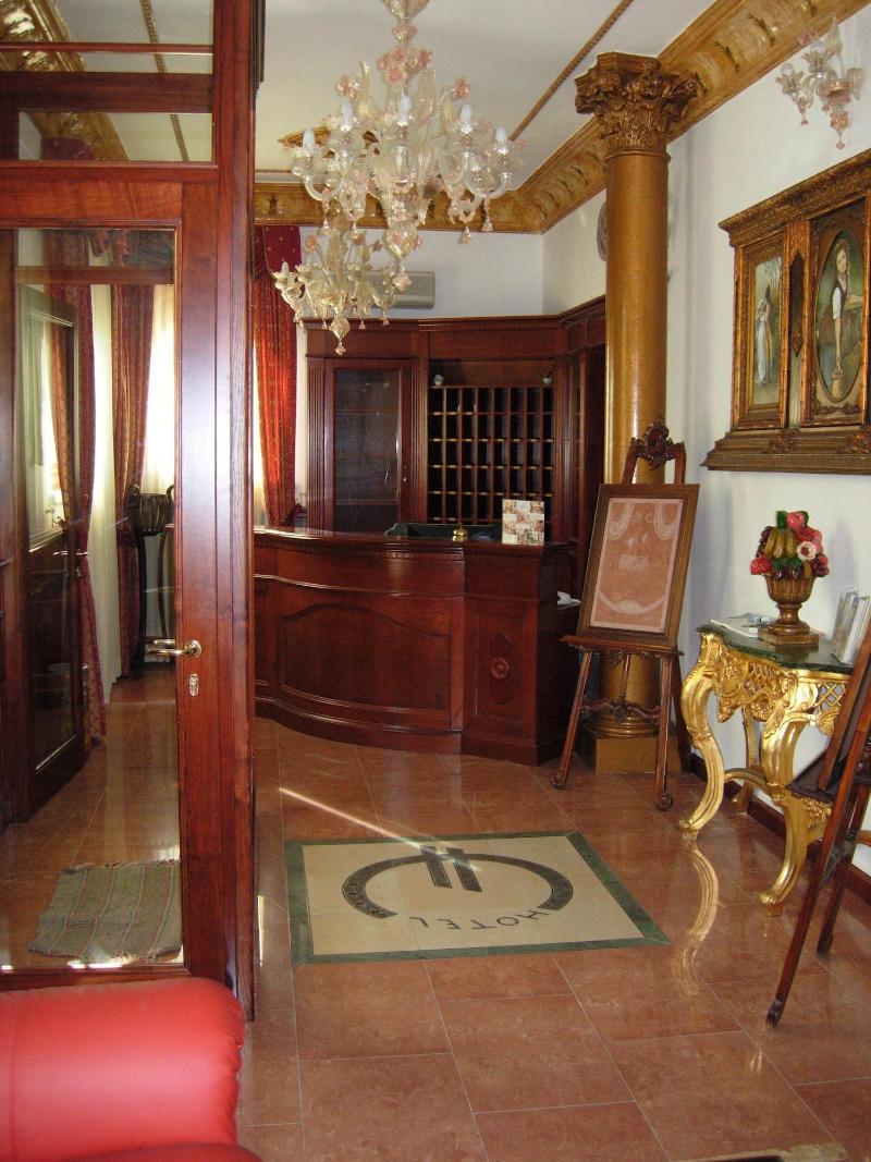 Euro Hotel Iglesias - Lobi