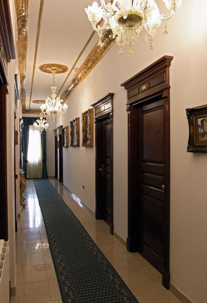 Euro Hotel Iglesias - Lobi
