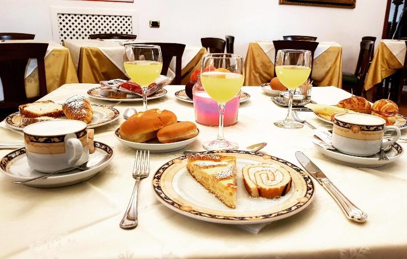 Euro Hotel Iglesias - Restoran