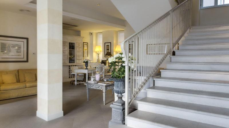 Hotel Rivalago - Lobi