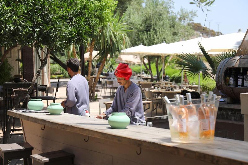 Le Petit Hotel Du Flouka - Bar