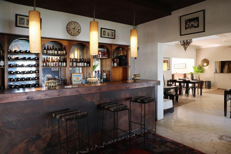 Le Petit Hotel Du Flouka - Bar