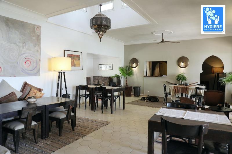 Le Petit Hotel Du Flouka - Lobi