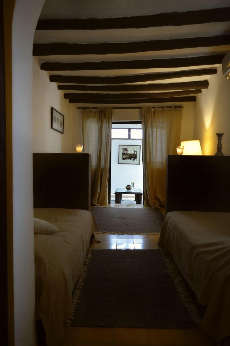 Le Petit Hotel Du Flouka - Oda
