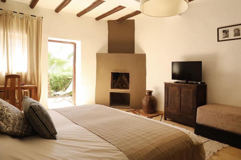 Le Petit Hotel Du Flouka - Oda
